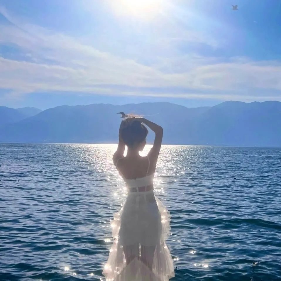 萌宝来袭皇家小福星＆天降萌娃带着神鼎救爹地